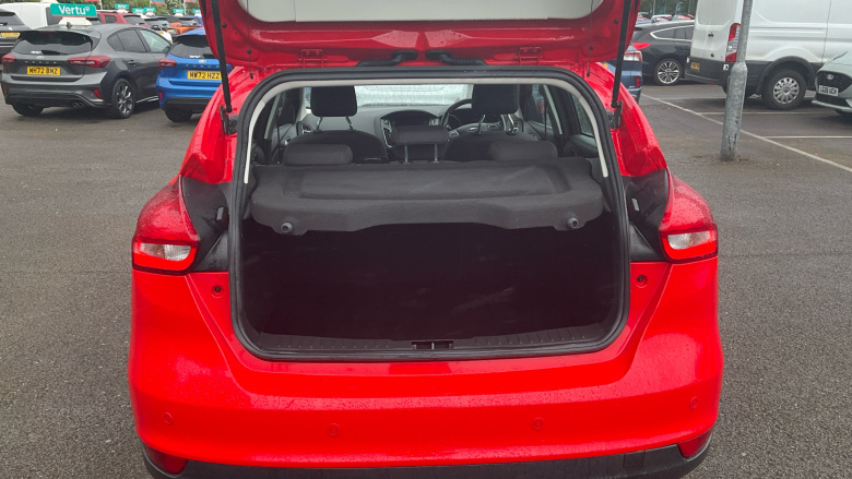 Ford Focus 1.5 EcoBoost Titanium 5dr Auto Petrol Hatchback
